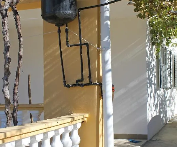 Apartman With A Parking Space Vlasici, Pag - 9348